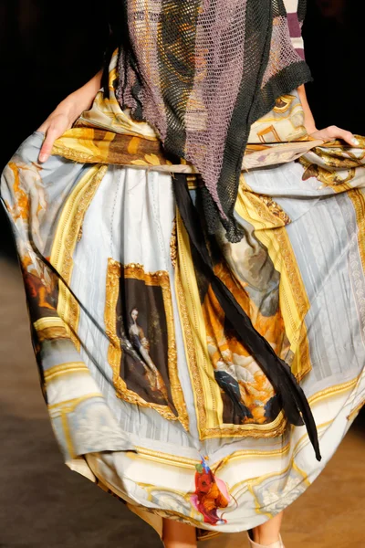 Look 34